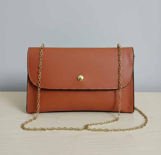 Slim Snap Clutch